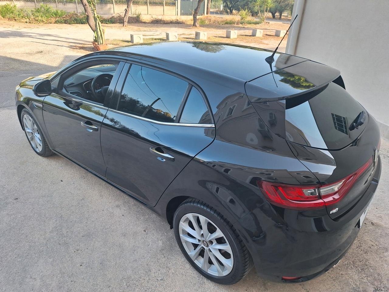 Renault Mégane 1.5 dCi 110 CV BERLINA "NAVI"