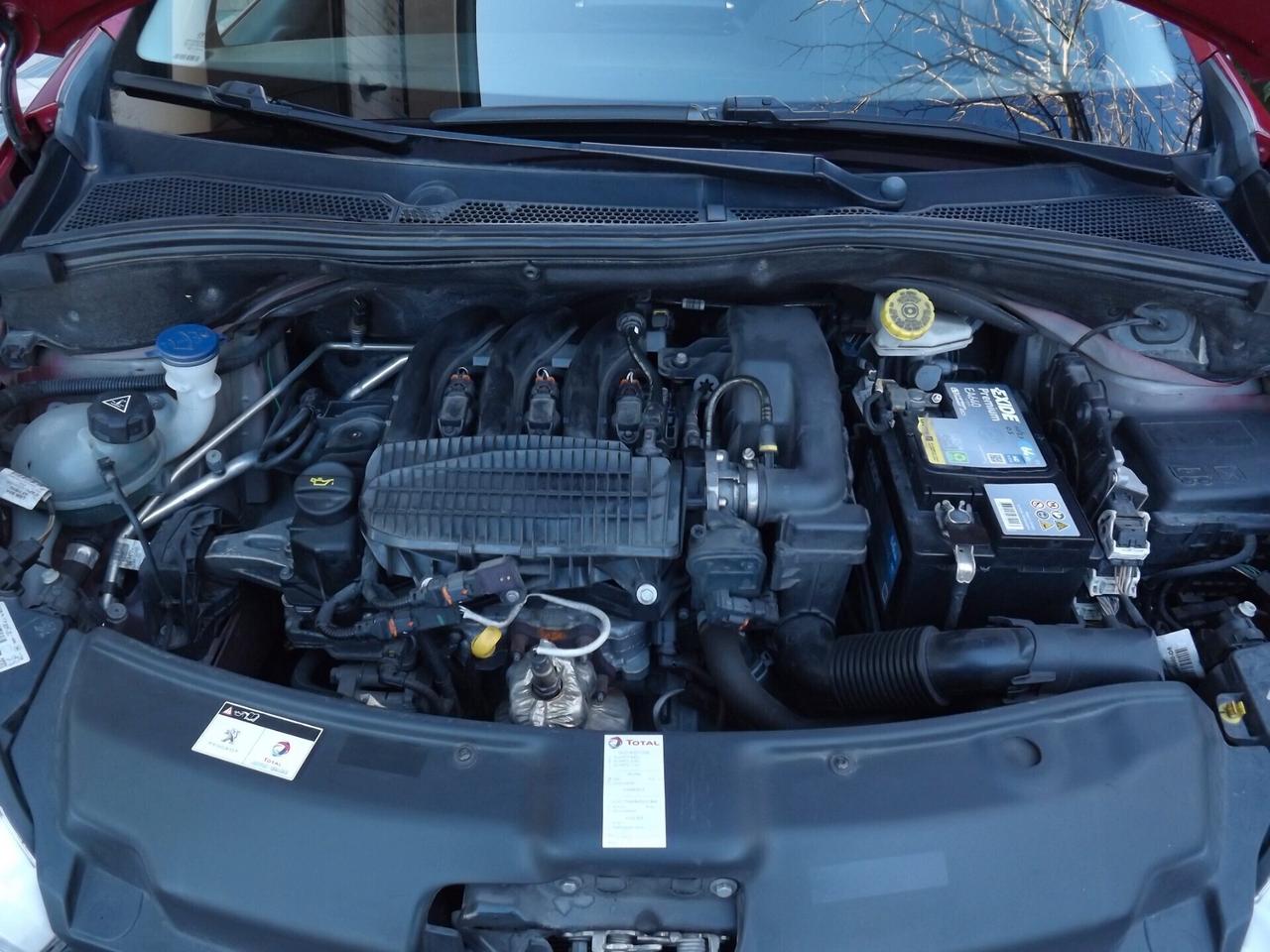 Peugeot 208 1.2 b Allure