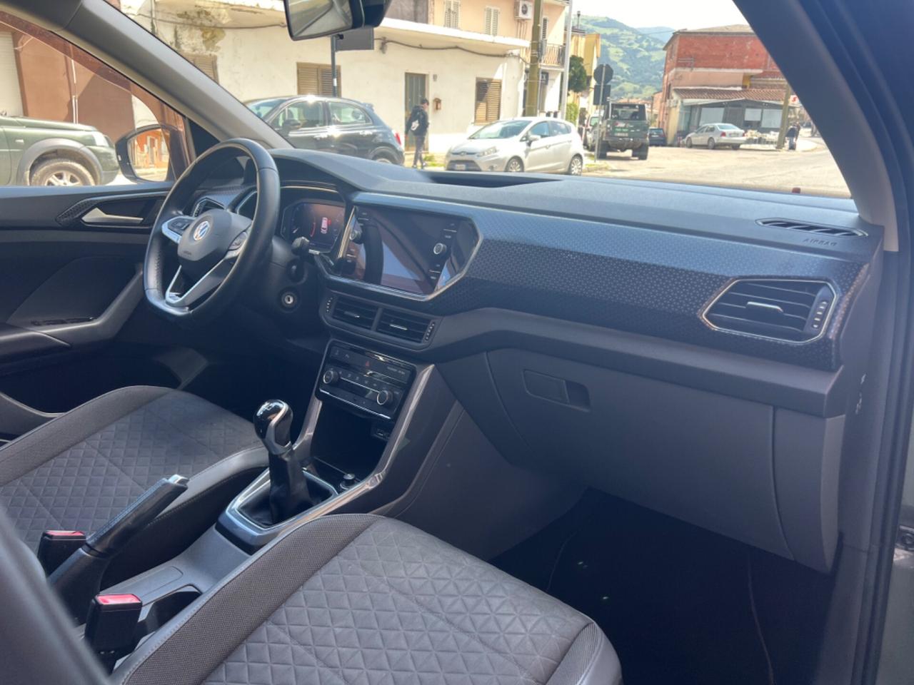 Volkswagen T-Cross 1.6 TDI SCR Advanced BMT