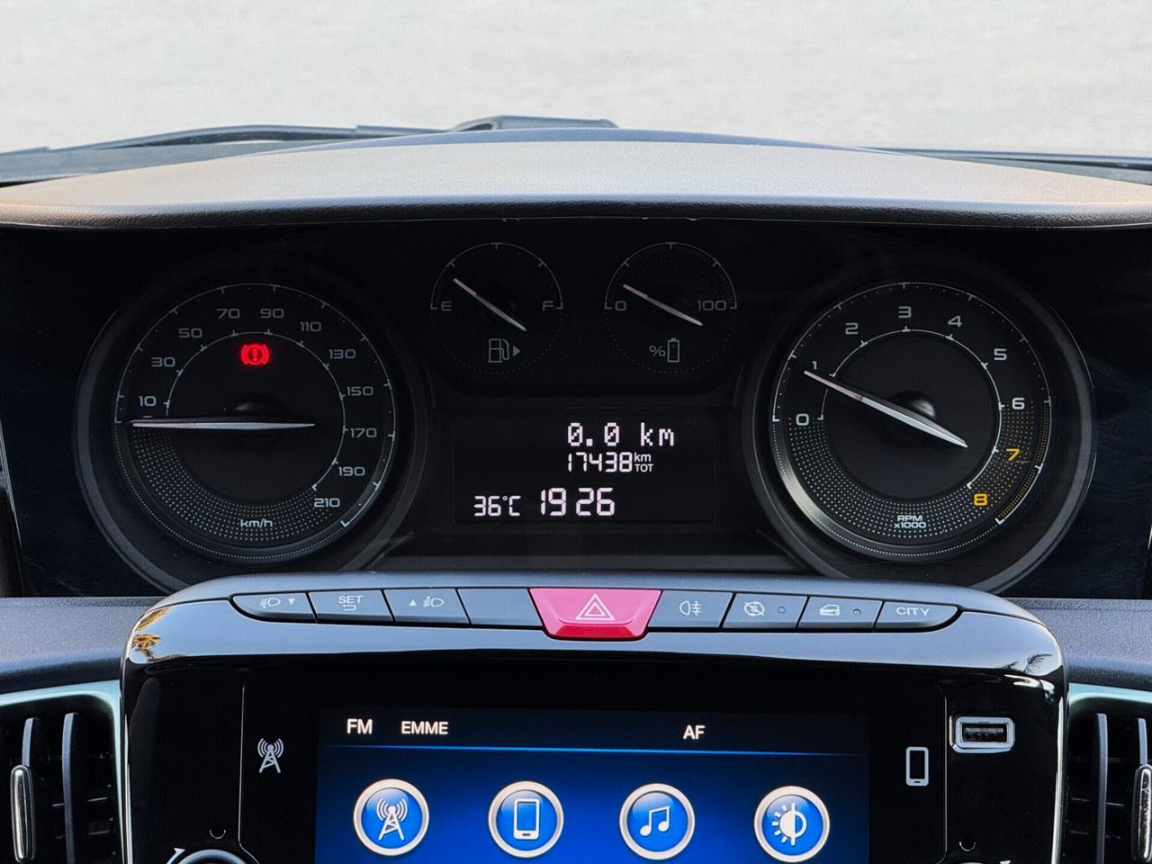 Lancia Ypsilon 1.0 Firefly Hybrid Gold Plus 70CV LED CAM