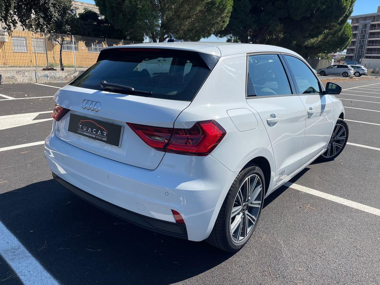 Audi A1 1.0 25 TFSI Admired #11605
