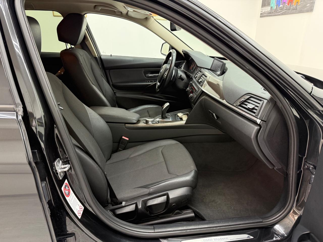 Bmw 320 320d xDrive Touring Luxury