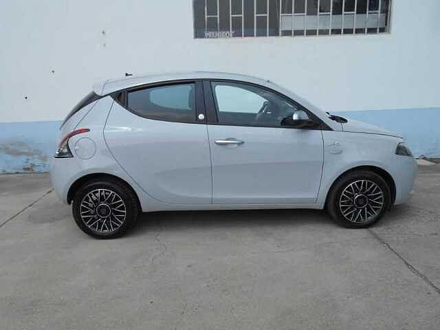 Lancia Ypsilon 1.2 69 cv 5p GPL Ecochic Mya