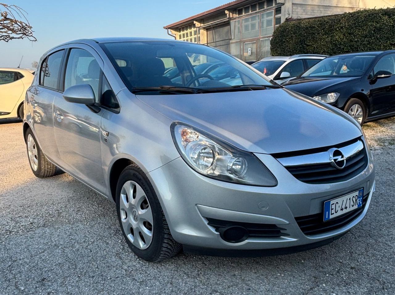Opel Corsa 1.2 80CV 5 porte GPL-TECH Edition