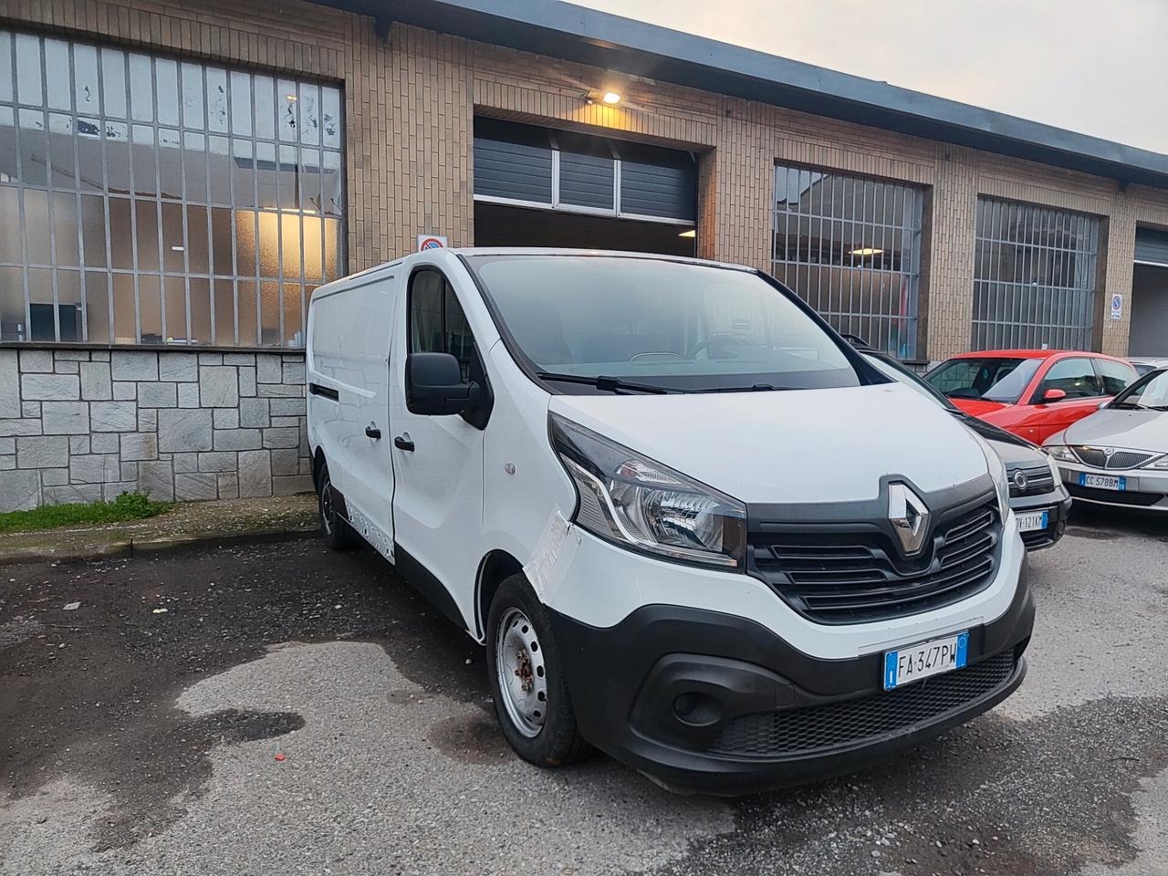Renault Traffic passo lungo