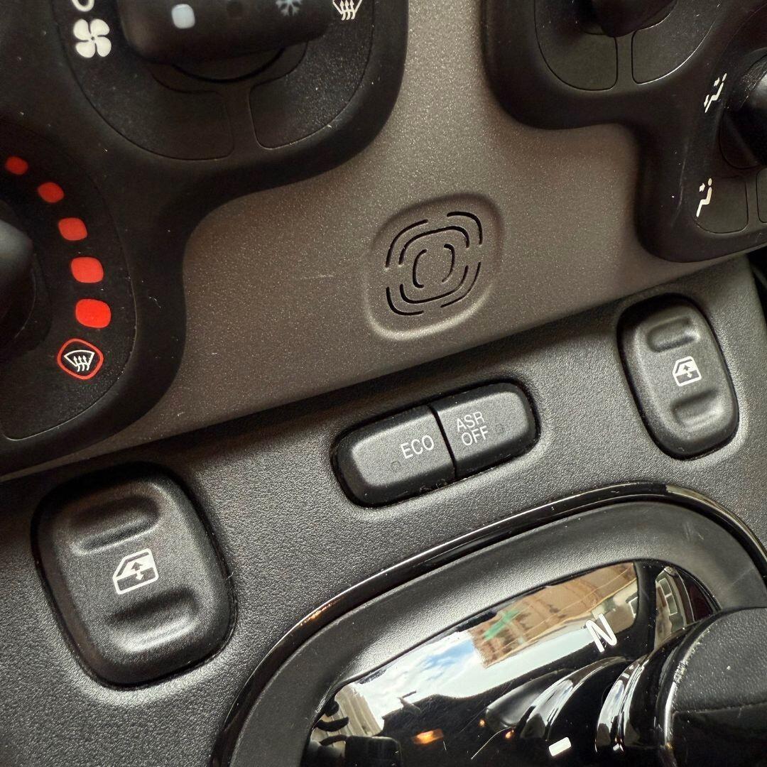 Fiat Panda **CAMBIO AUTOMATICO**