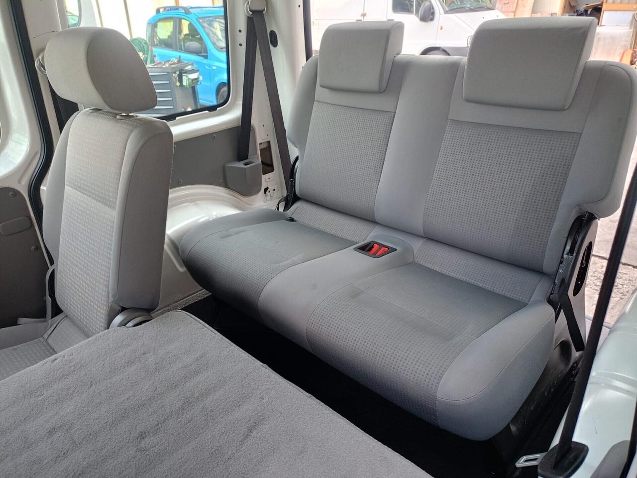 Volkswagen Caddy 2.0 Ecofuel 4p. 7 POSTI Van Vetrato