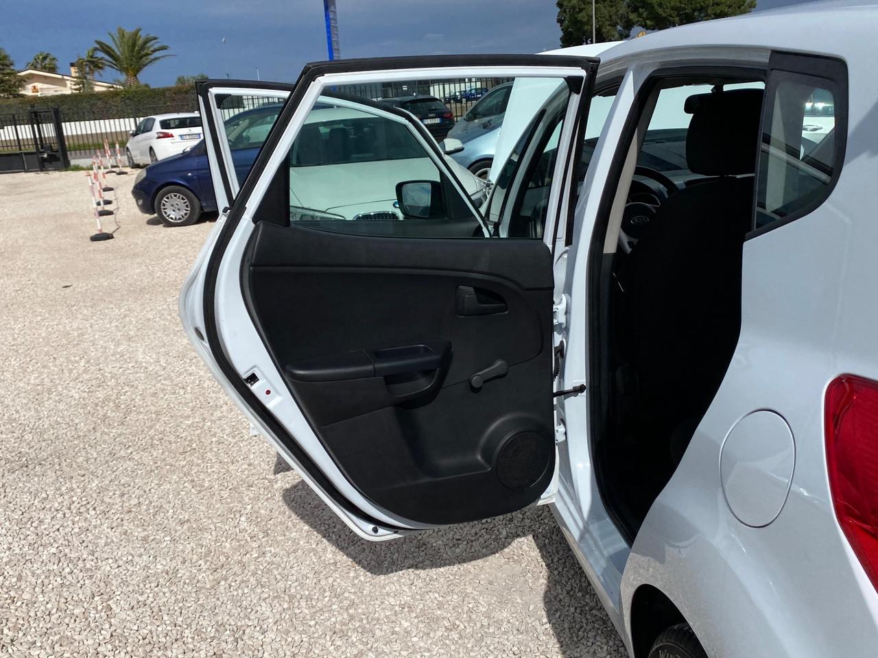 Kia Venga 1.4 CRDi 90CV Active