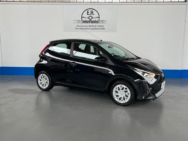 Toyota Aygo 1.0 VVT-i 72 CV 5 porte x-business NEO PATENTATI