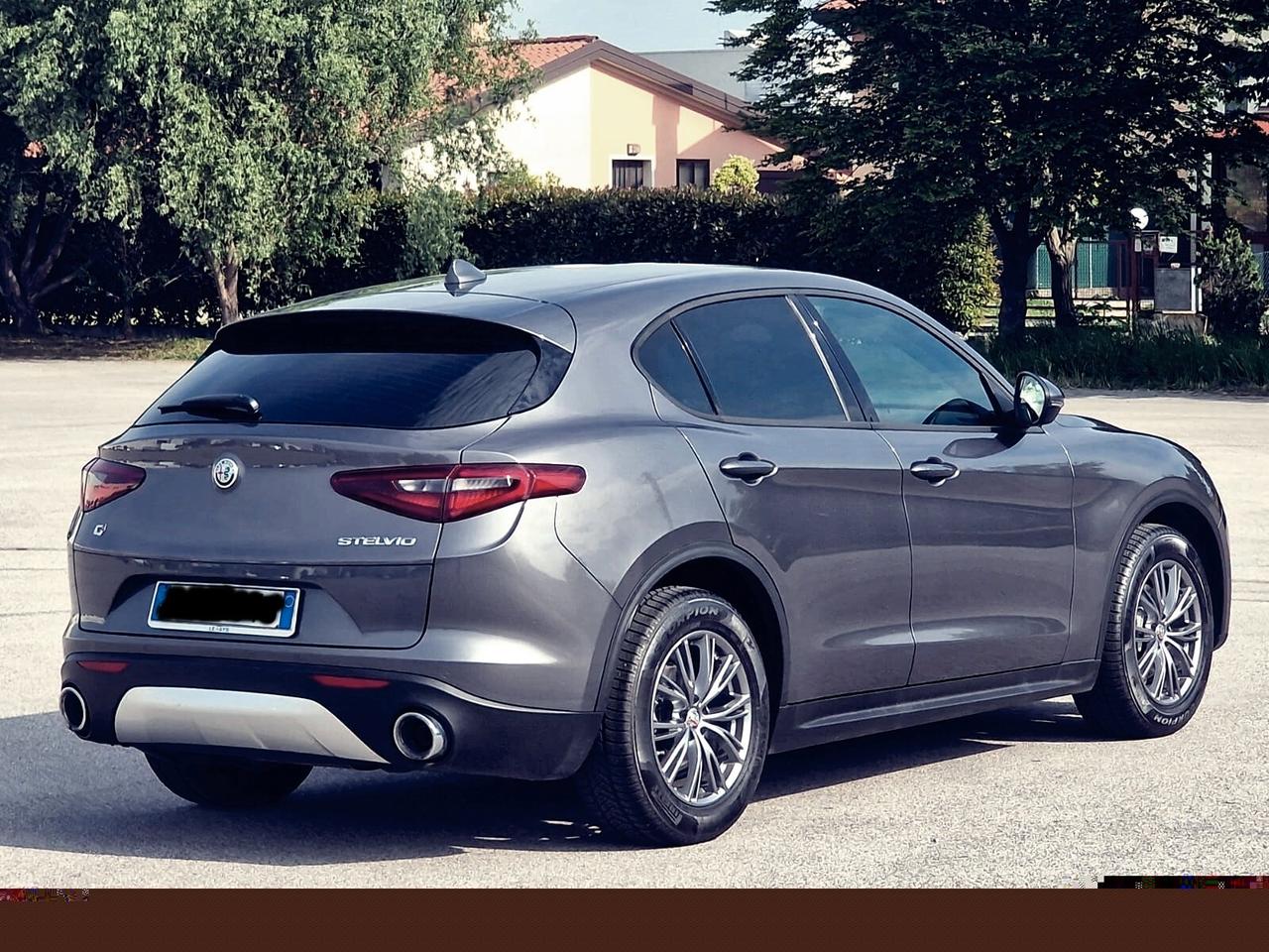 Alfa Romeo Stelvio 2.2 Turbodiesel 190 CV AT8 Q4 Executive