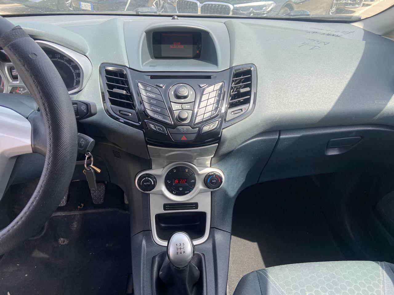 Ford Fiesta 1.4 TDCi 68CV 5 porte Titanium