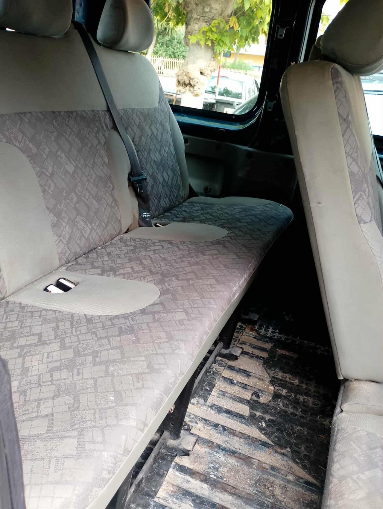 Opel Vivaro 27 1.9 DI PC-TN Combi
