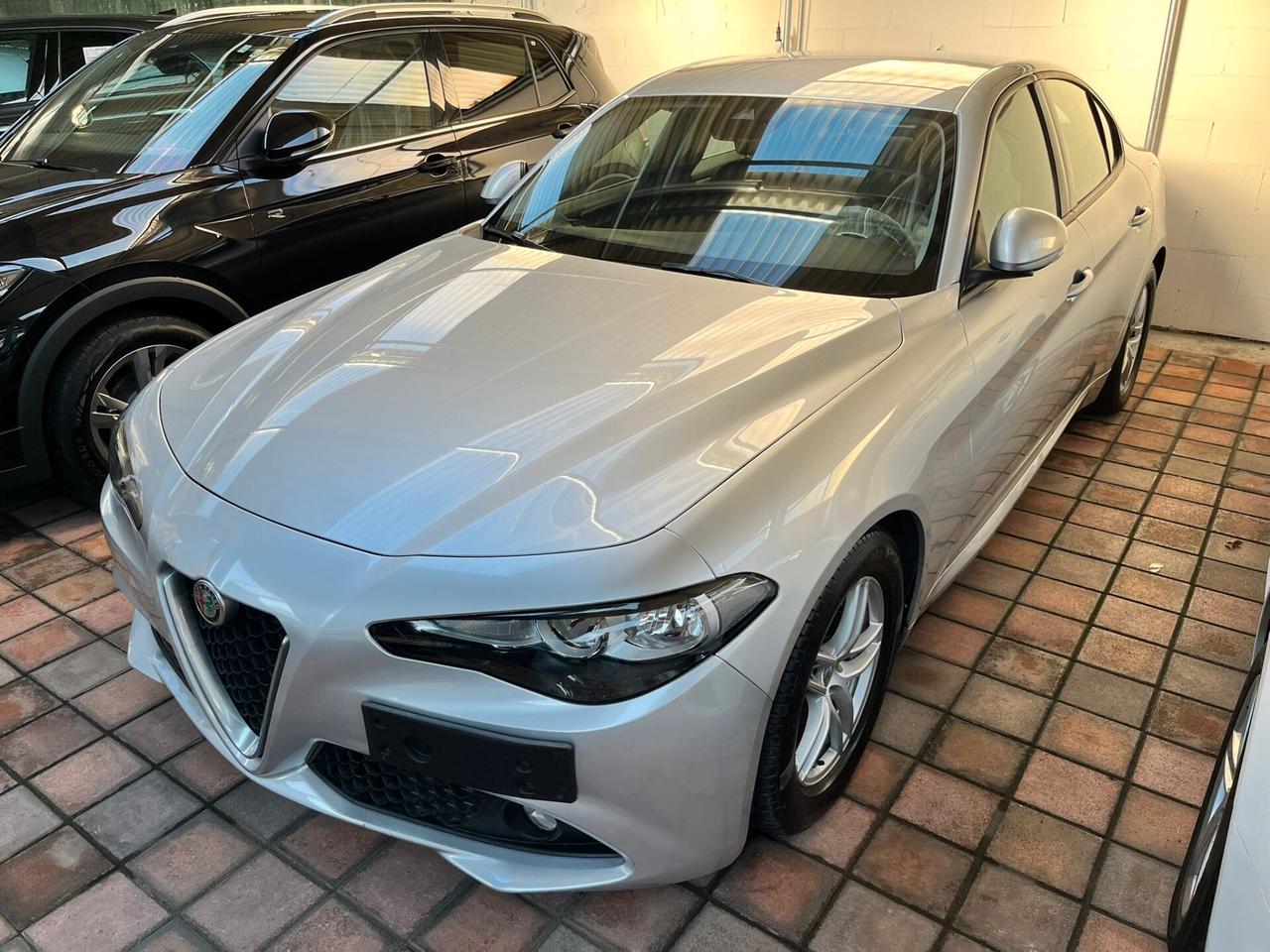 Alfa Romeo Giulia 2.2 JTD 150 CV AT8 Business