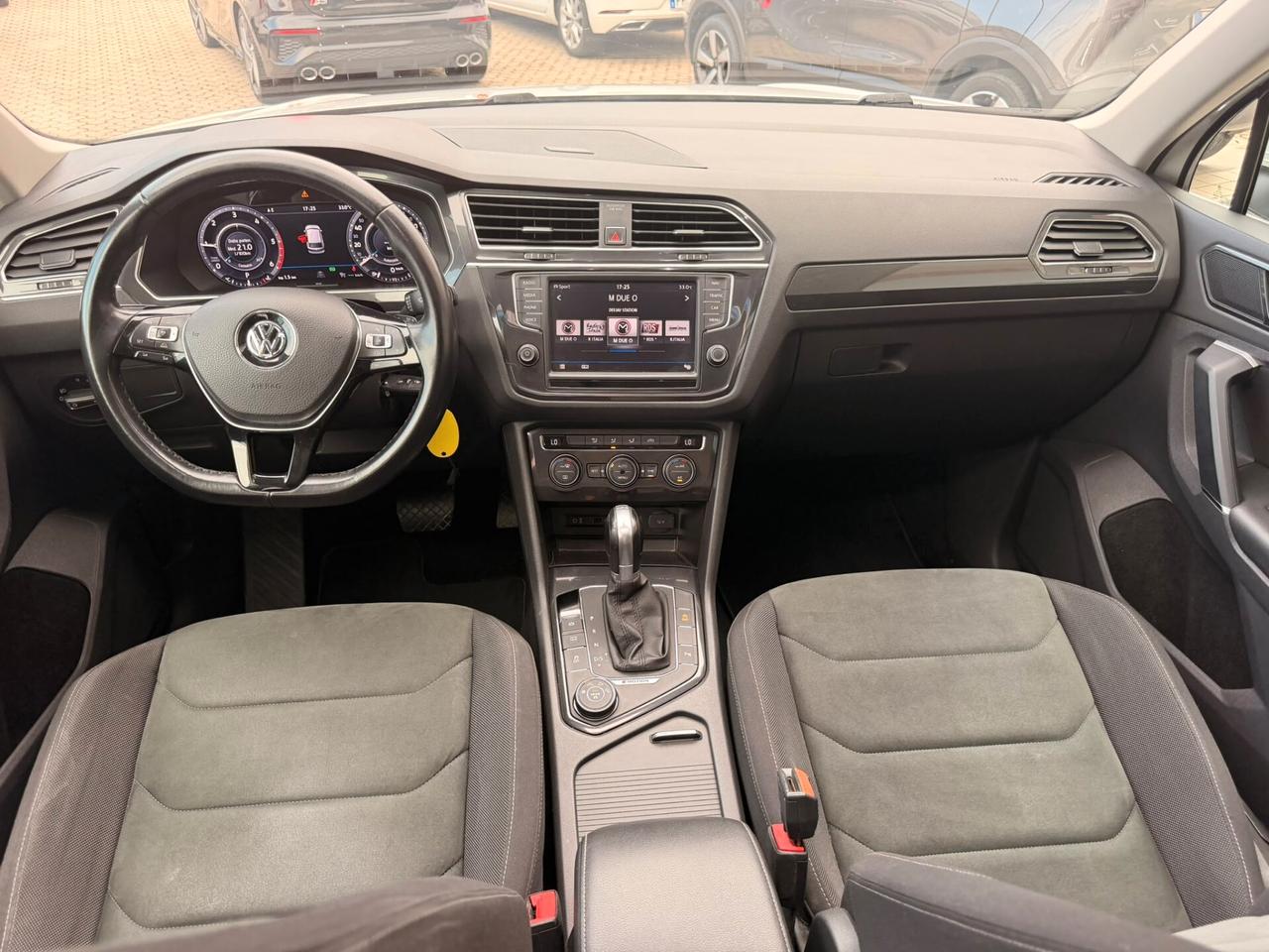 Volkswagen Tiguan 2.0 TDI SCR DSG 4MOTION Executive BMT