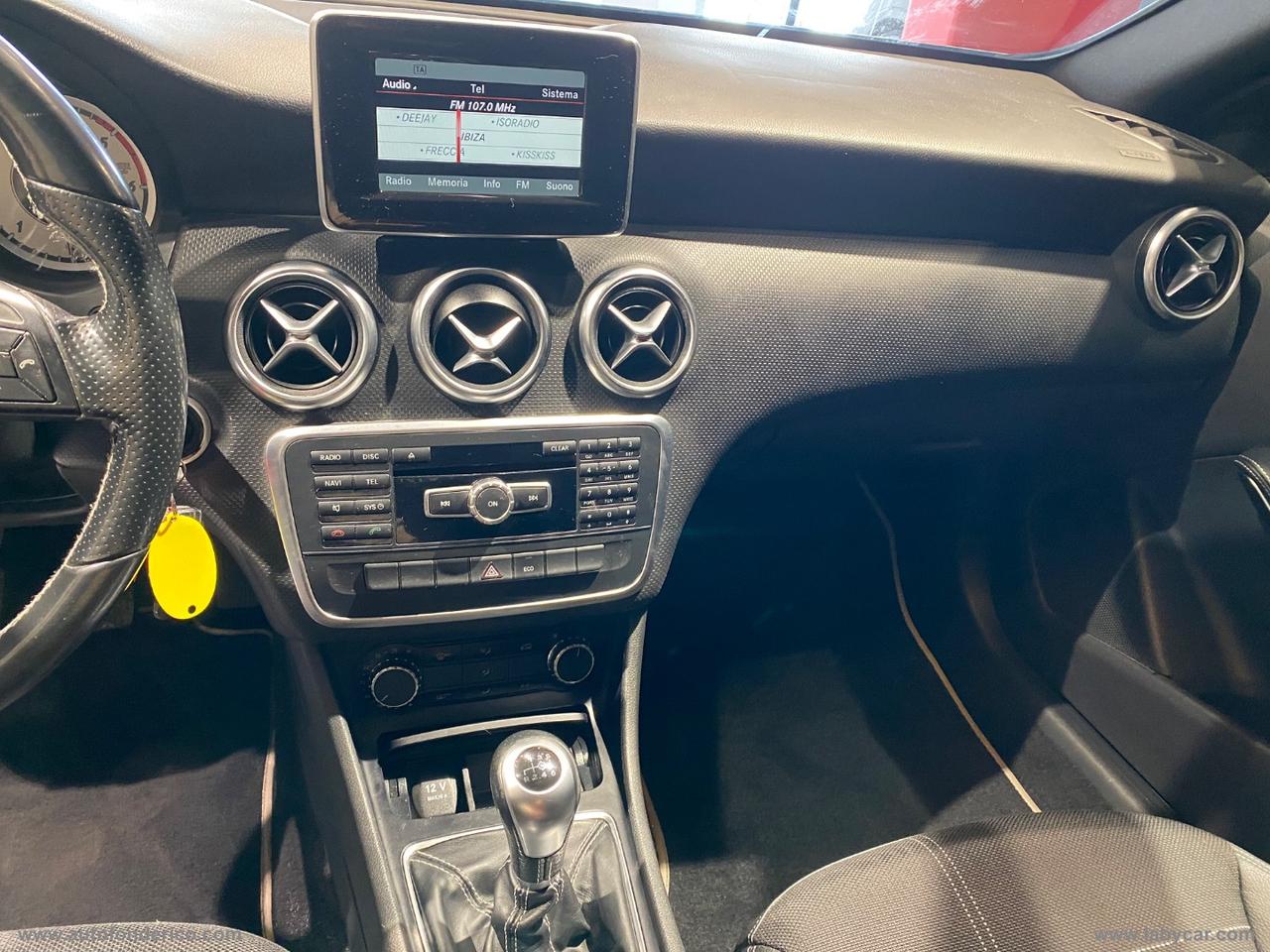 MERCEDES-BENZ A 160 CDI Dark Night Edition