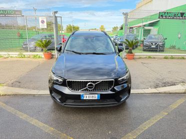 Volvo XC40 D3 R-design