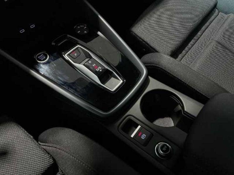 Audi A3 IV 2024 Sportback 2.0 tdi Business Advanced 150cv s-tronic