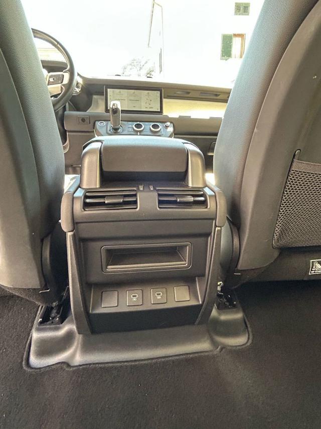 LAND ROVER Defender 110 3.0D 200 CV AWD Automatic