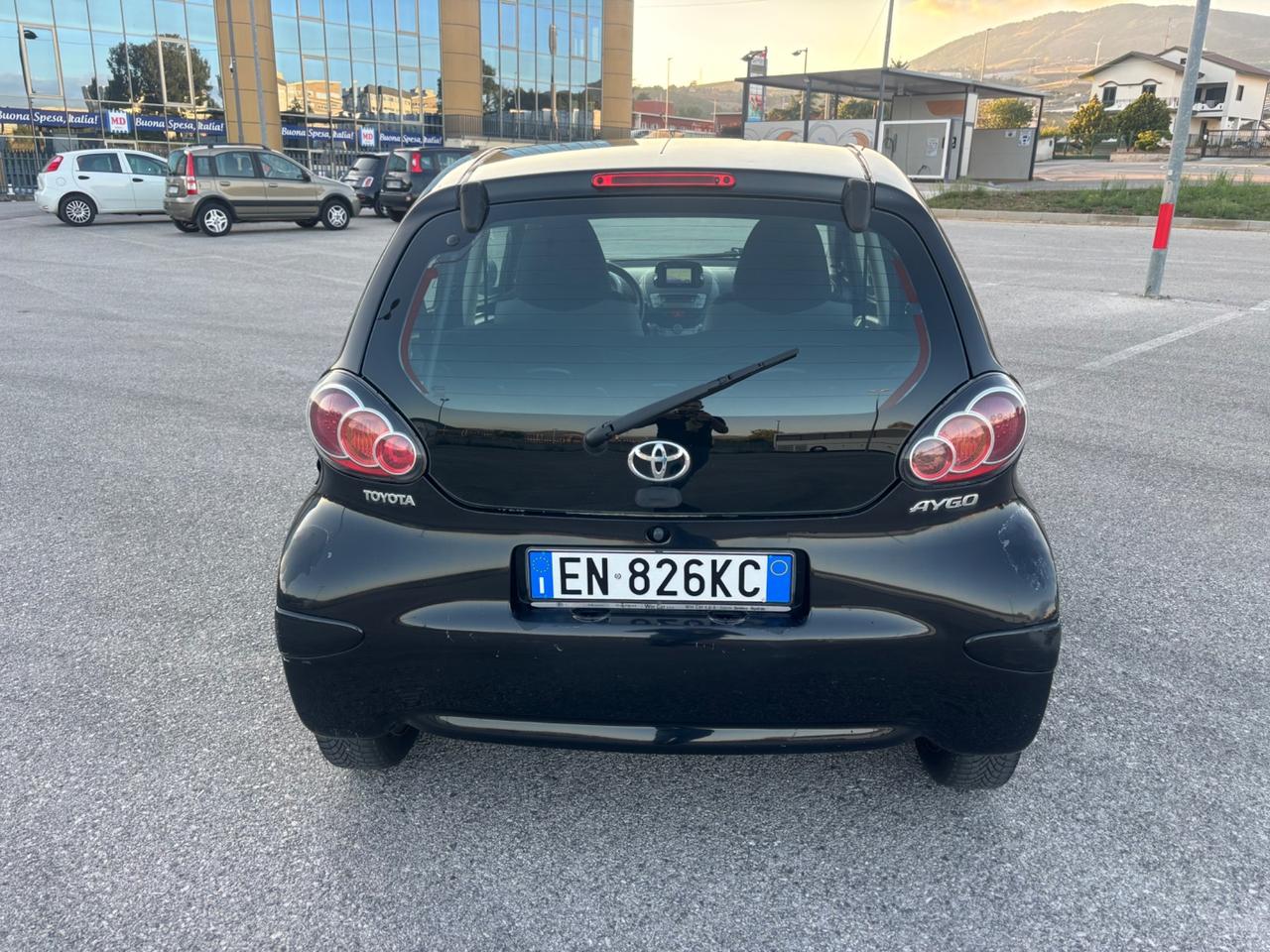 Toyota Aygo 1.0 12V VVT-i 5 porte Active Connect