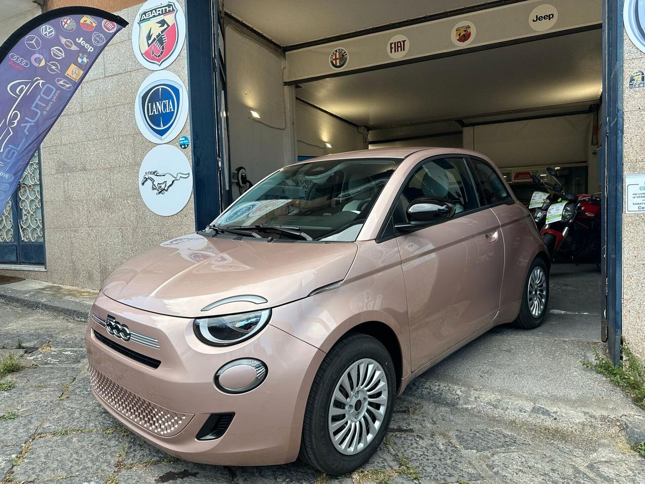 FIAT 500 HYBRID BERLINA POP 1.0 Hybrid Berlina MY 26