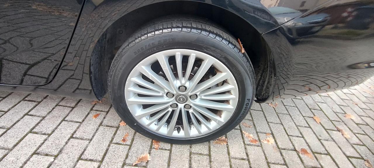 Opel Astra 1.6 CDTi Sports Tourer Advance