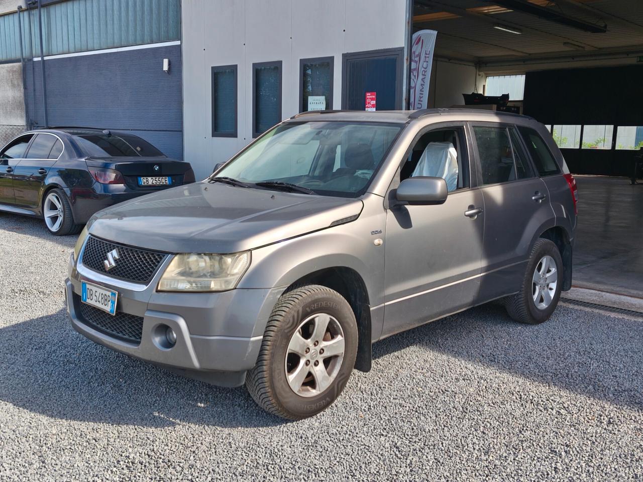 Suzuki Grand Vitara 1.9 DDiS 5 porte