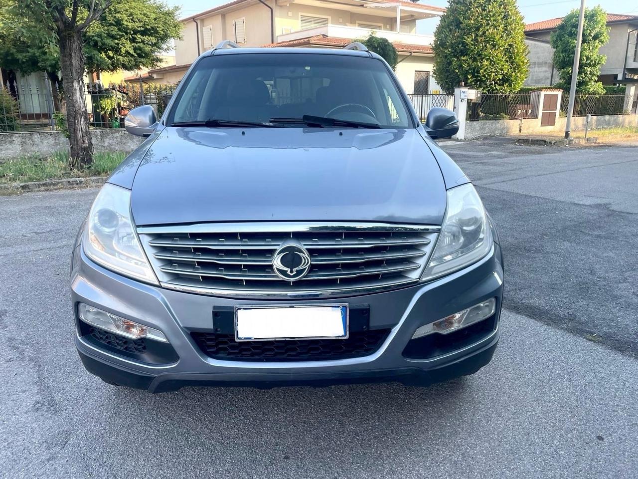 Ssangyong Rexton W 2.0 Xdi 4WD A/T Classy 7 posti2013