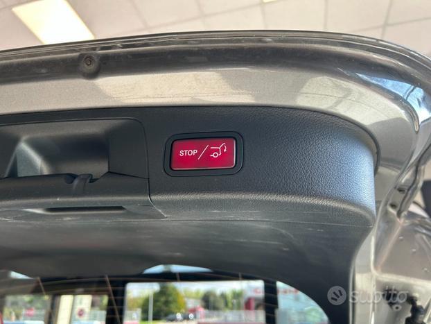 MERCEDES-BENZ GLA 200 d Automatic Premium