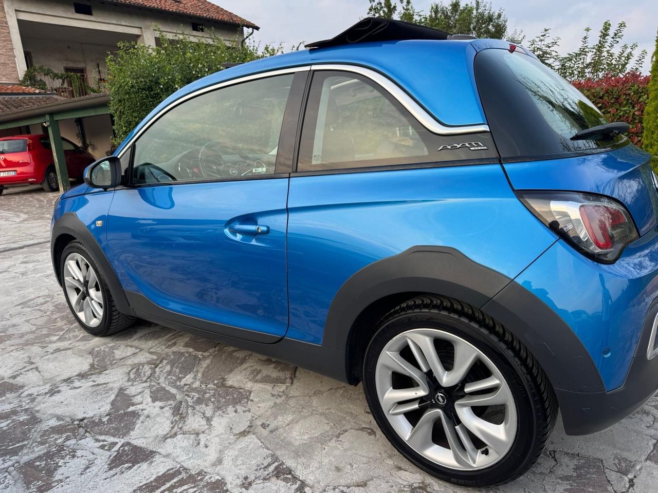 Opel Adam Rocks 1.2 70 CV Unlimited neopatentato