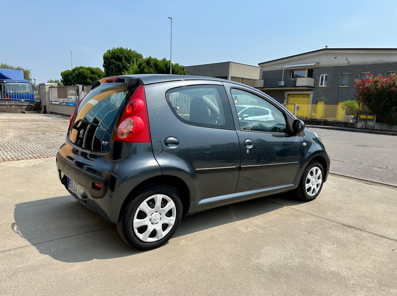 Peugeot 107 1.0 68CV 5p. Urban Move