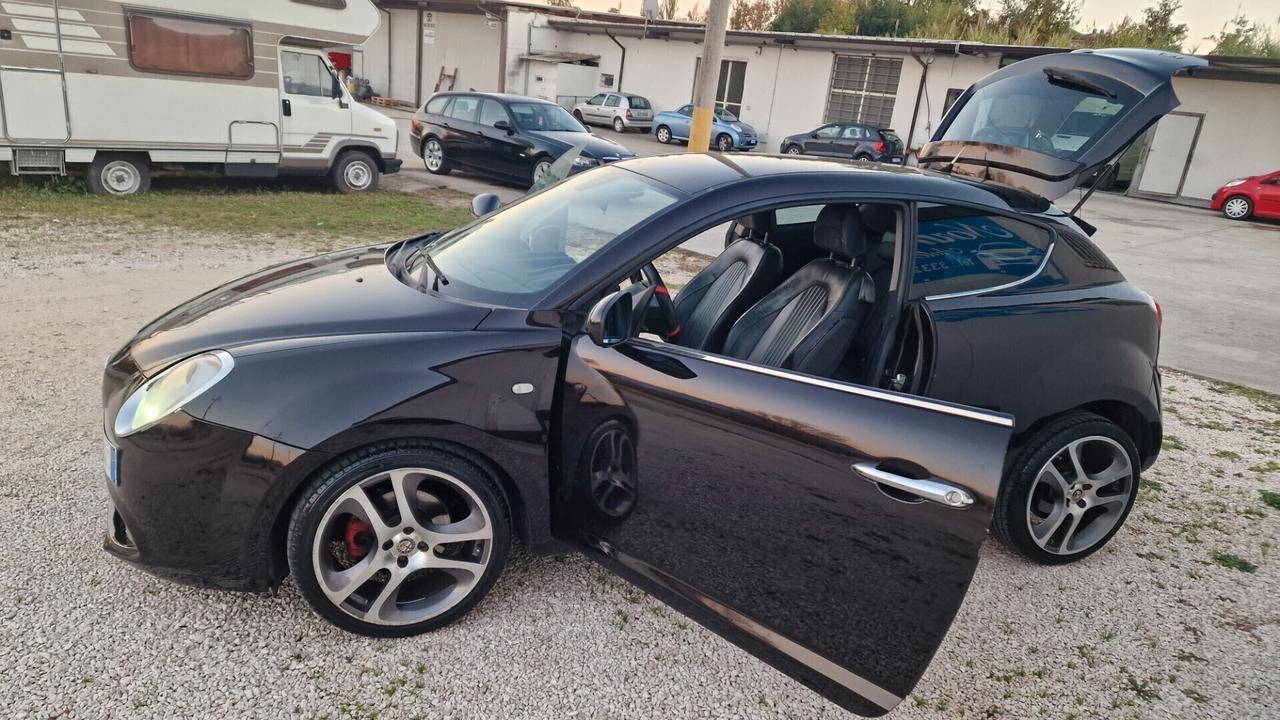 Alfa Romeo MiTo 1.6 JTDm S&S Distinctive Sport Pack