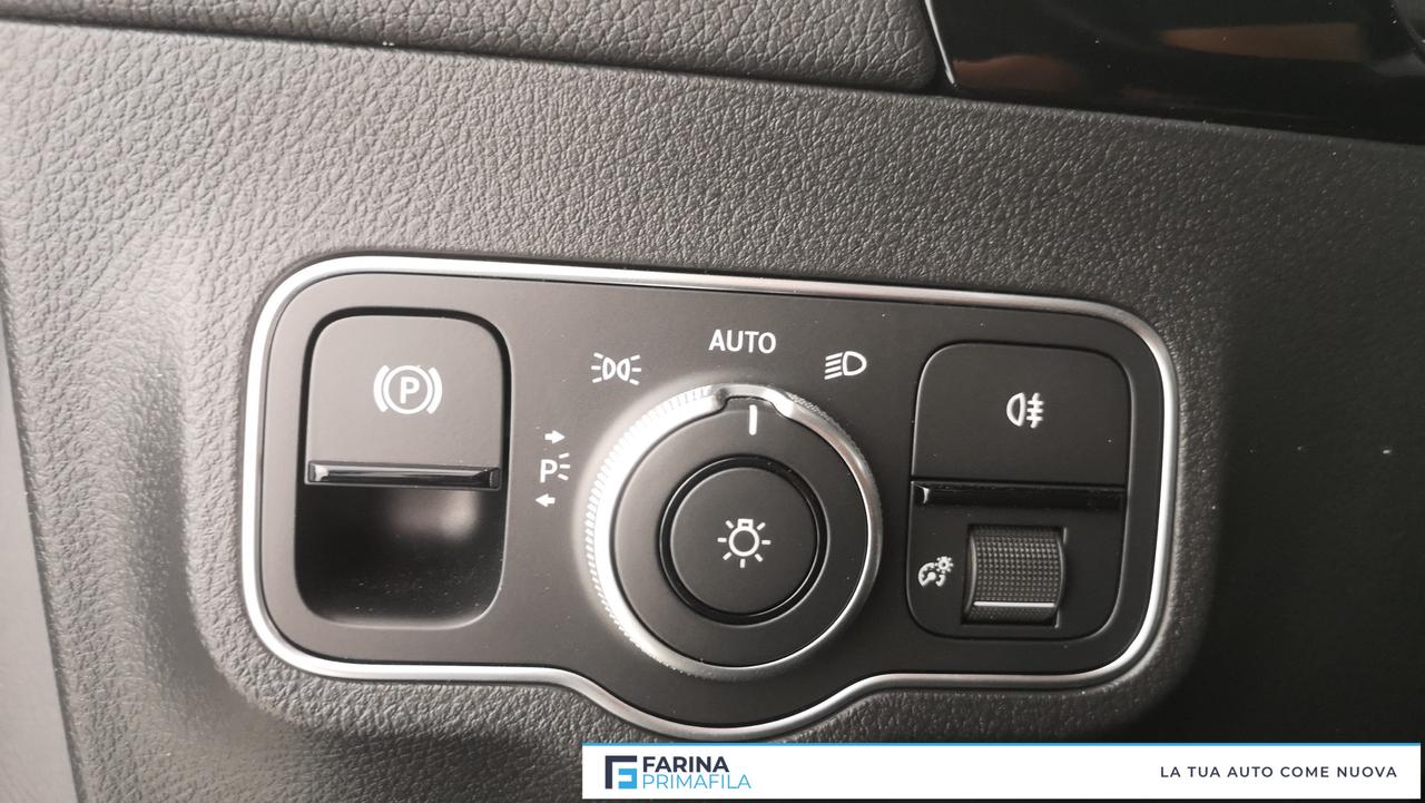 Mercedes-Benz GLA-H247 - GLA 200 d Premium auto