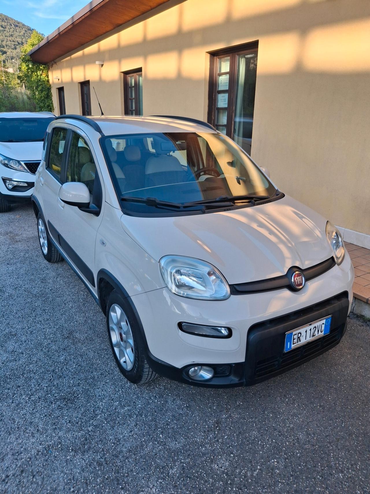 Fiat Panda 0.9 TwinAir Turbo Natural Power Trekking