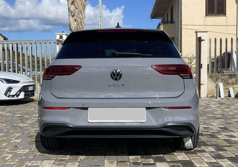 Volkswagen Golf 8 Life 2.0 TDI 116 CV