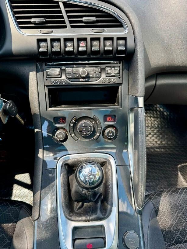 Peugeot 3008 1.6 HDi 115CV Allure