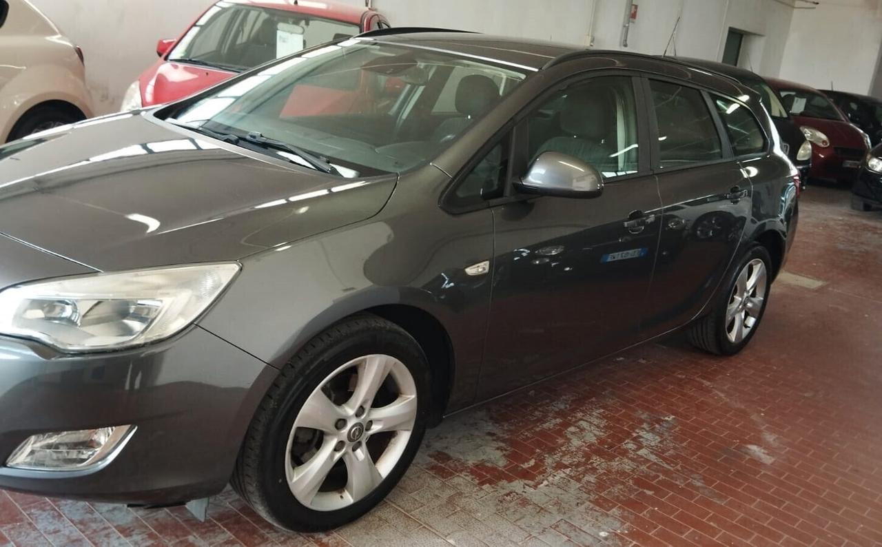 Opel Astra 1.7 CDTI 110CV Sports Tourer Cosmo