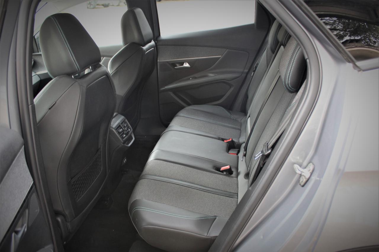 Peugeot 3008 BlueHDi 130 S&S EAT8 Allure 56000 km