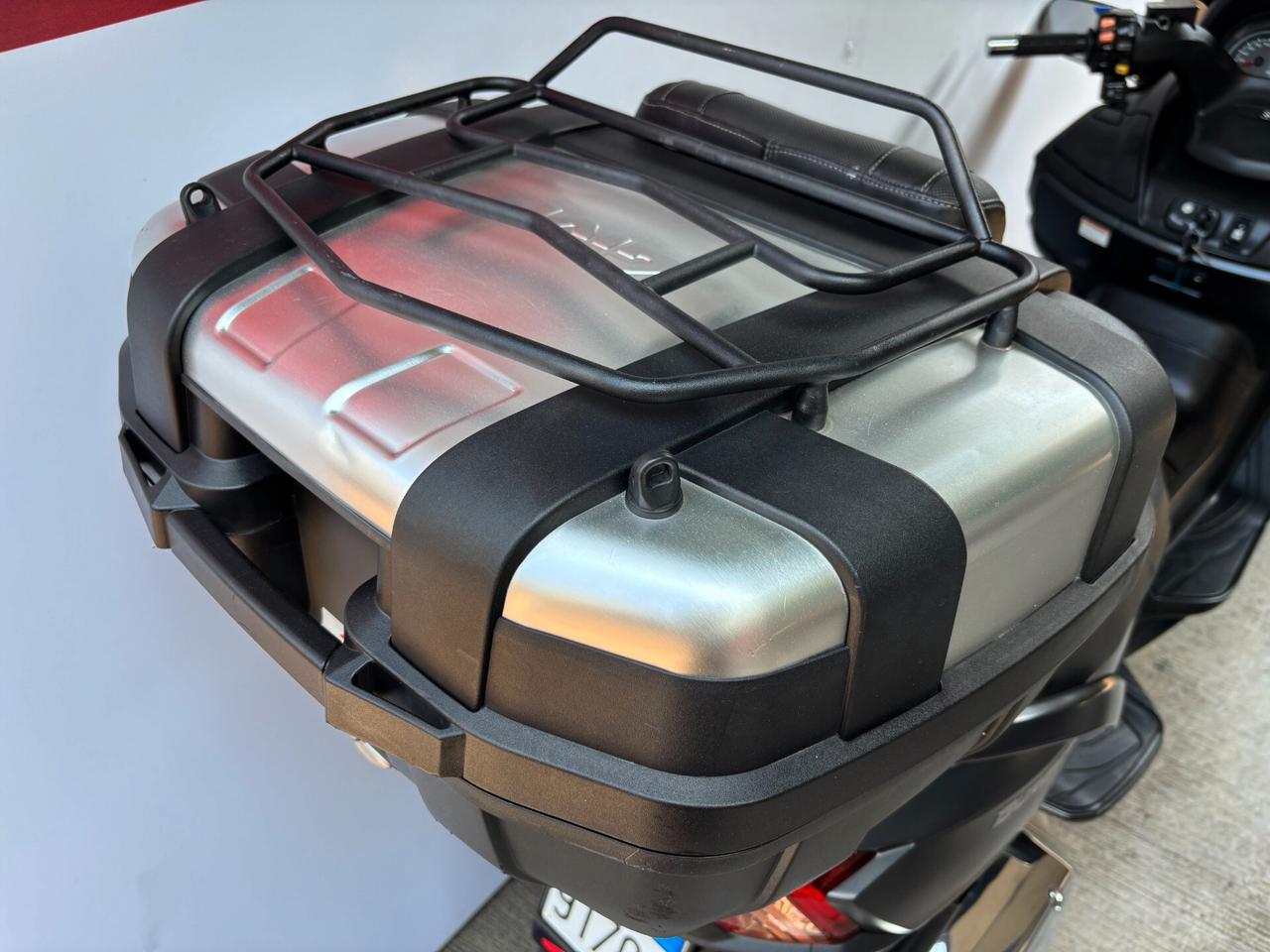 Suzuki Burgman AN 650 Executive ABS