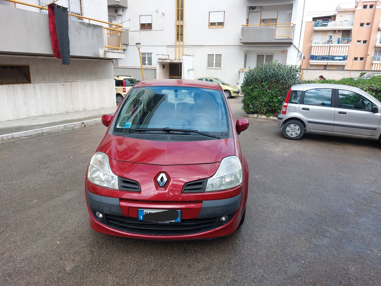 RENAULT GRAN MODUS GPL CON GANCIO TRAINO