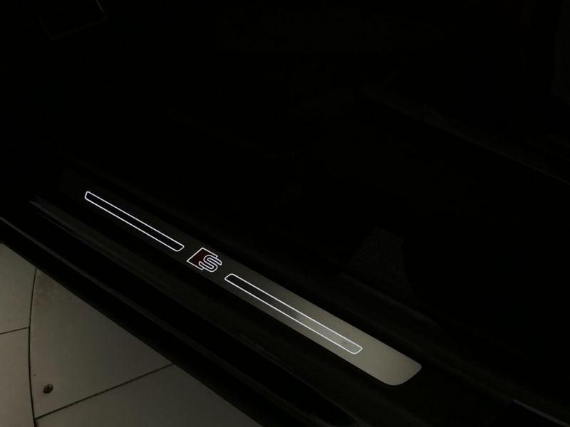 Audi Q8 SQ8 4.0 tfsi Sport Attitude quattro tiptronic