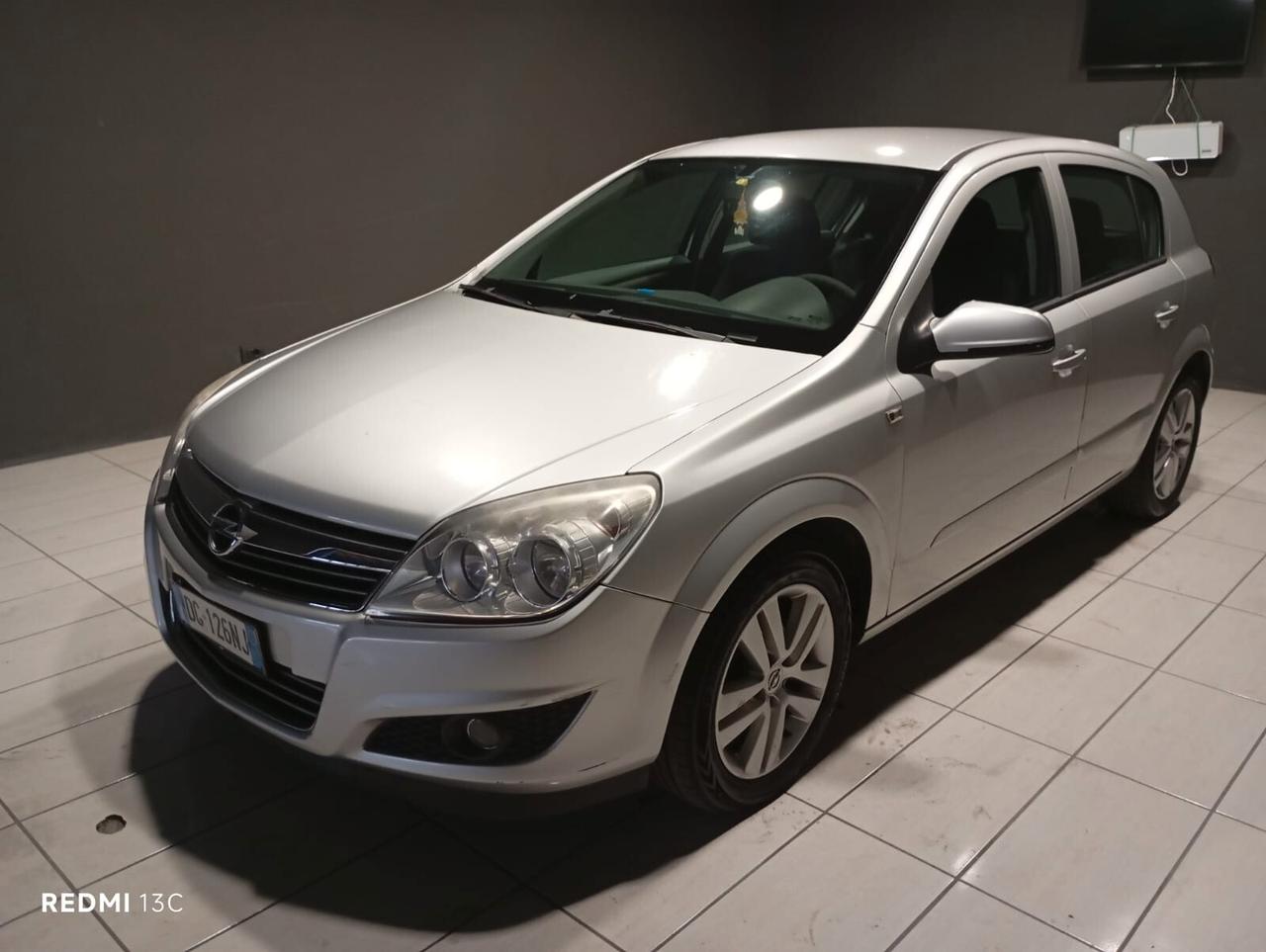 Opel Astra del 2007 benzina 140.000 km