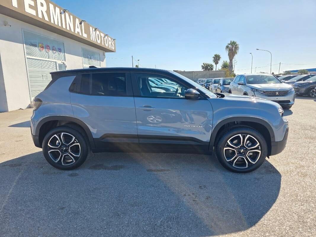 Jeep Avenger 1.2 110 CV MHEV Summit+LED AMBIENT