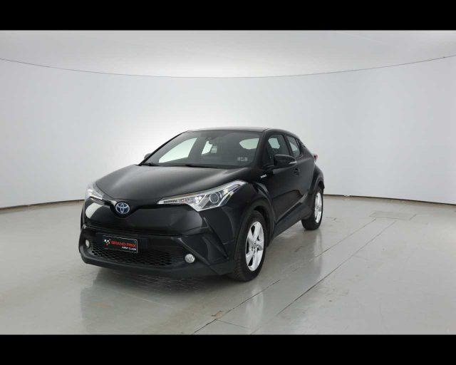 TOYOTA C-HR 1.8 Hybrid E-CVT Business