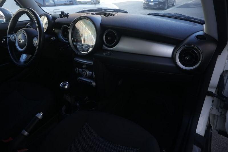MINI Clubman MINI Clubman 1.6 Cooper 88KW ANNO 2009