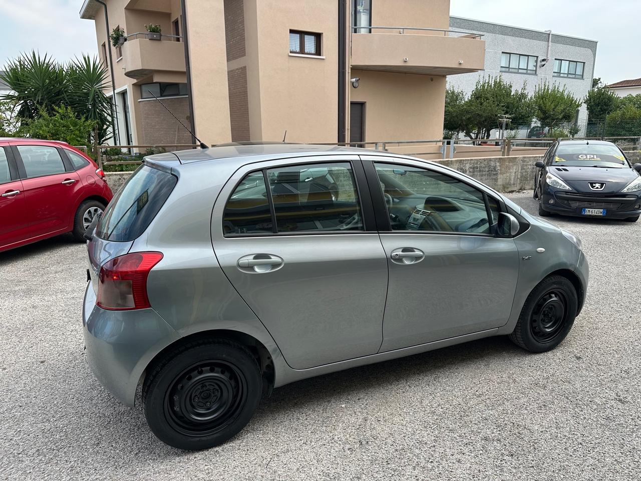 Toyota Yaris 1.4 D-4D 5 porte Sol
