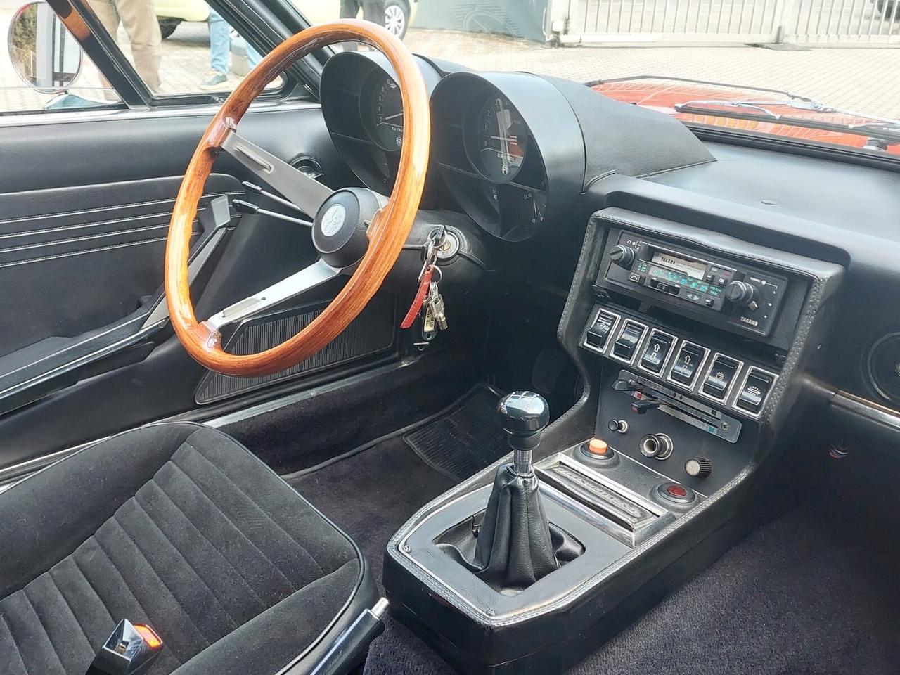 Alfa Romeo Montreal 2.5