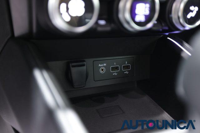 RENAULT Clio FULL HYBRID E-TECH 140 CV AUTOMATICA