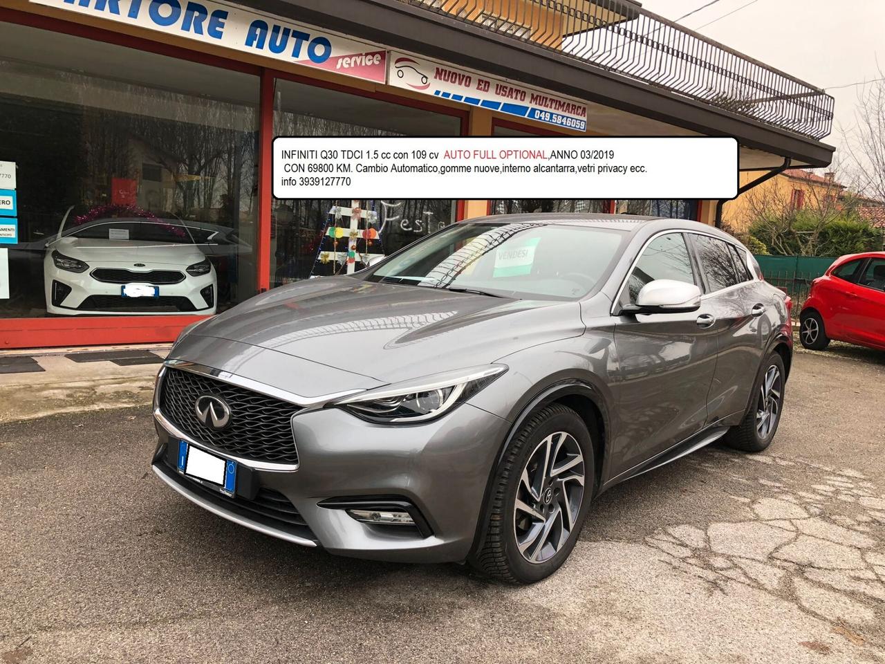 INFINITI Q30