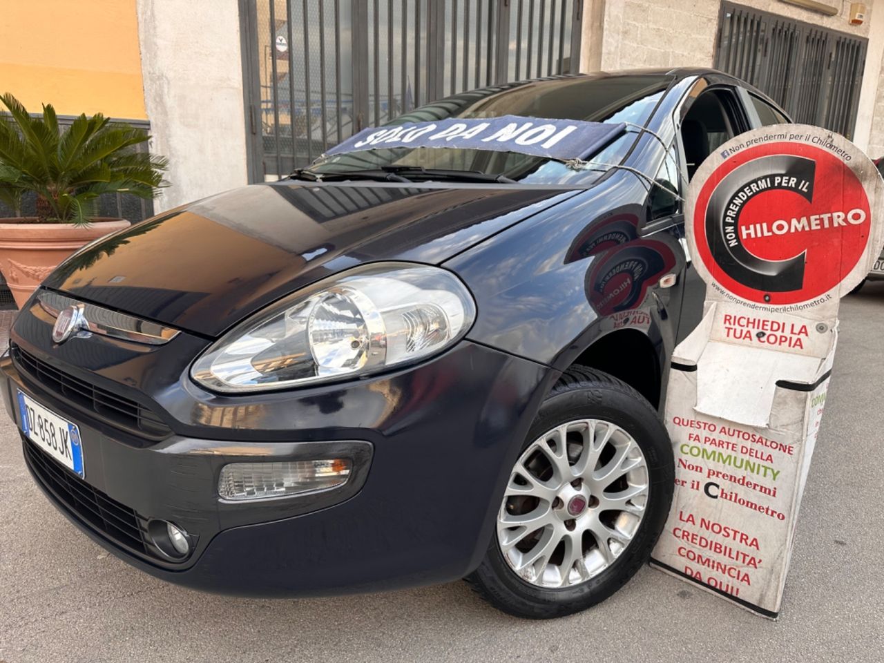 FIAT PUNTO EVO 1,4 5 PORTE NATURAL POWER 2009 175,000 KM CERT FULL OPT