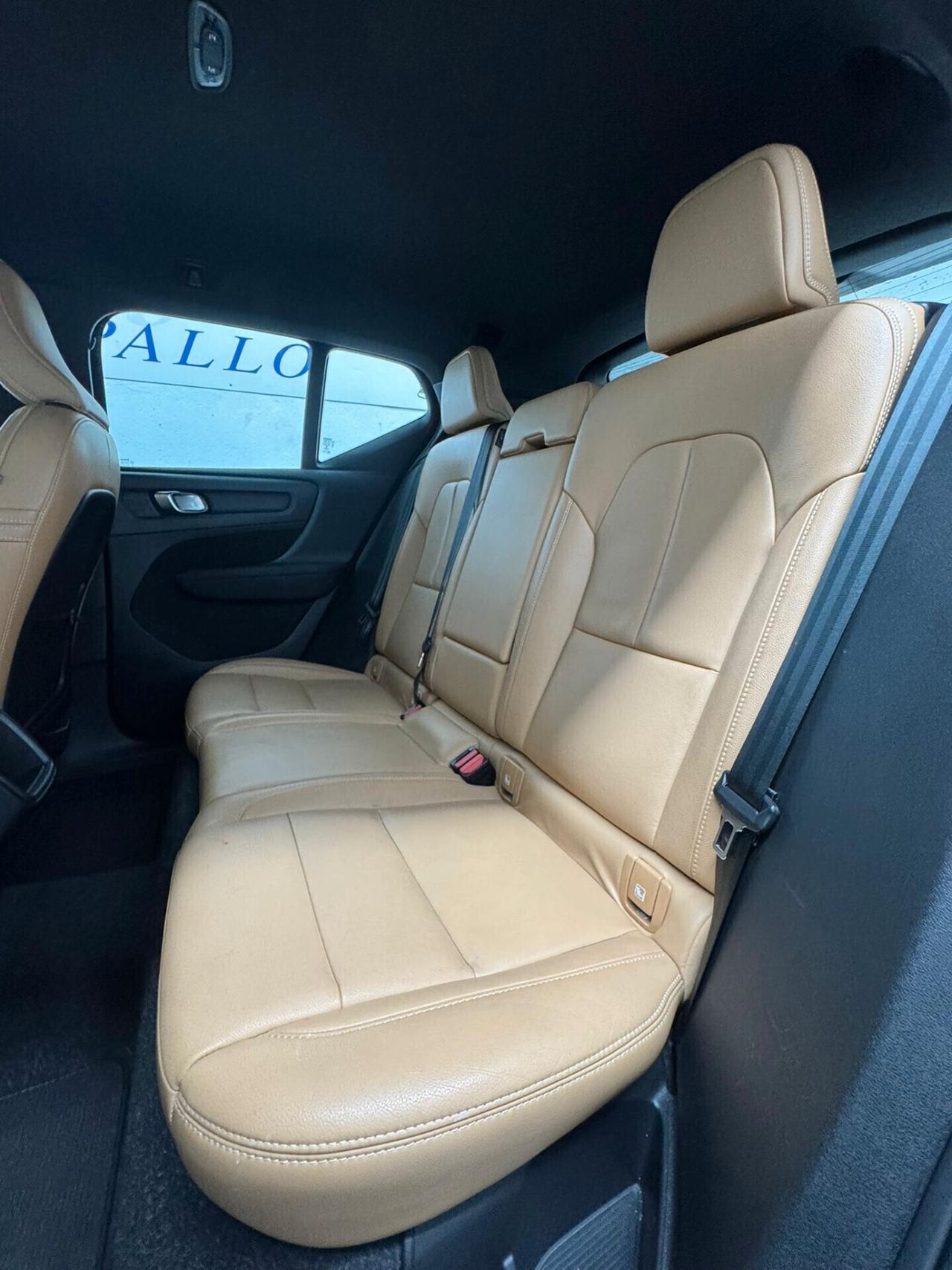 Volvo XC40 T3 Geartronic R-design